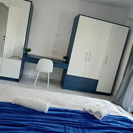 Emma House, 250m From The