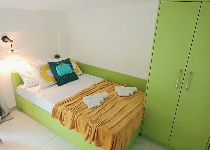 Emma House, 250m From The Holiday home